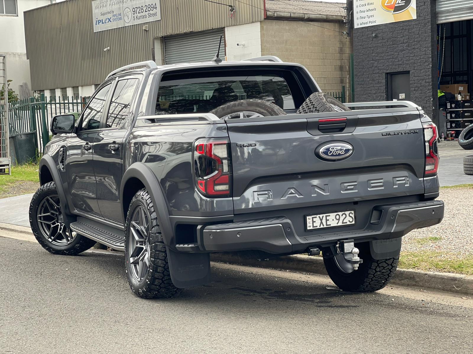 Ford_Ranger_Next_Gen_Wheels_GT_Form_GFS1_Satin_Gunmetal_Grey_Rims_4x4_offroad_